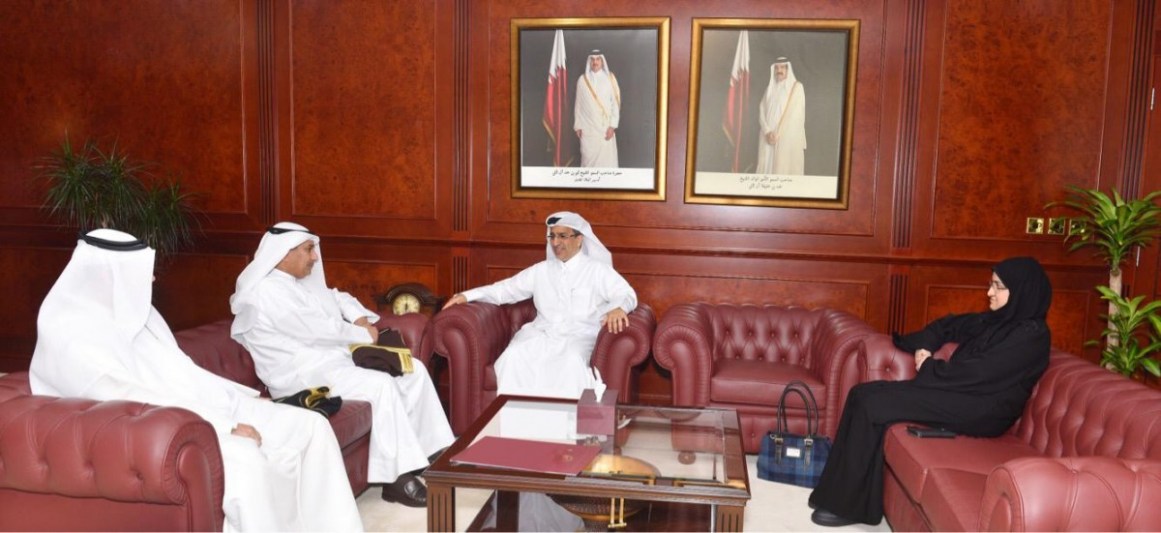 رئيس المجلس الأعلى للقضاء يجتمع مع وفد قضائي كويتي