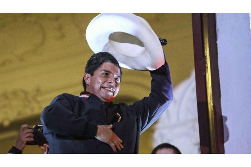 كاستيلو يتأهب لإعلانه رئيسا لبيرو