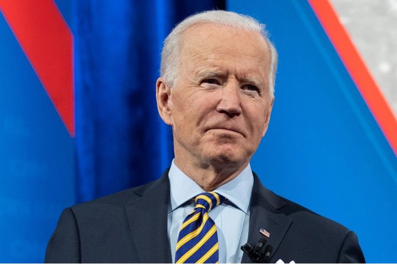 الرئيس الأمريكي يعلن التوصل لاتفاق بشأن خطة استثمارات ضخمة في البنى التحتية