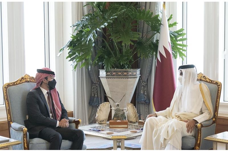 سمو الأمير يستقبل ولي عهد الأردن