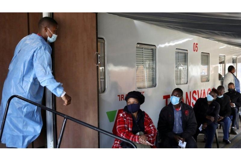 وزراء صحة مجموعة السبع يشيدون بجنوب أفريقيا بسبب اكتشافها المتحور أوميكرون