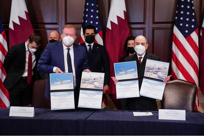 القطرية تبرم اتفاقية مع شركة بوينغ لشراء 50 طائرة شحن بقيمة أكثر من 20 مليار دولار
