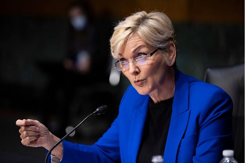 وزيرة الطاقة الأمريكية تدعو شركات النفط والغاز الطبيعي إلى زيارة الإنتاج