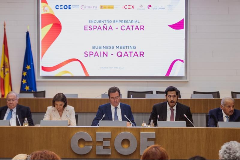 وزير التجارة يفتتح منتدى الأعمال القطري الإسباني في مدريد