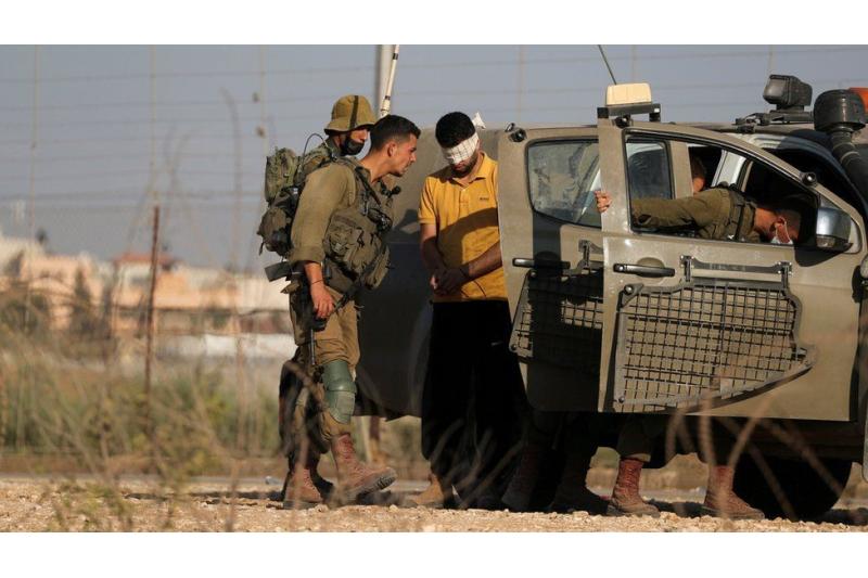 قوات الاحتلال تعتقل أربعة فلسطينيين جنوبي القدس المحتلة