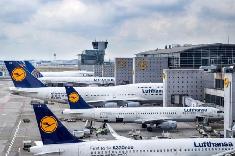 شركة الطيران الألمانية لوفتهانزا تلغي أكثر من ألف رحلة بسبب إضراب العاملين