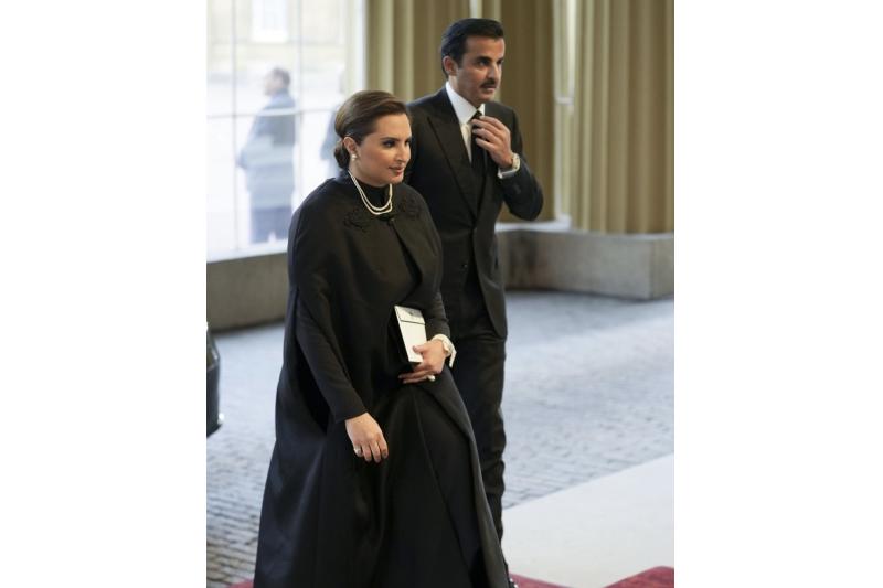 سمو الأمير وسمو الشيخة جواهر يحضران مراسم استقبال الملك تشارلز الثالث