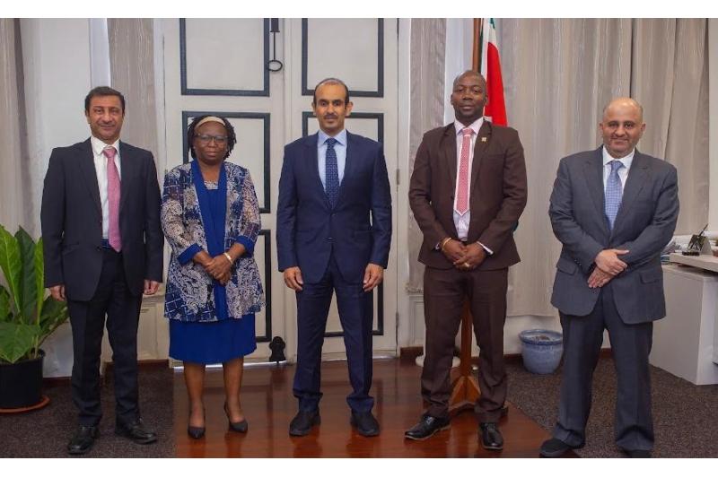 رئيس سورينام يستقبل وزير الدولة لشؤون الطاقة