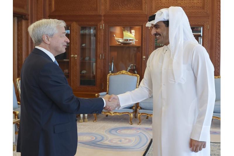 سمو الأمير يستقبل رئيس مجلس إدارة بنك جي بي مورغان