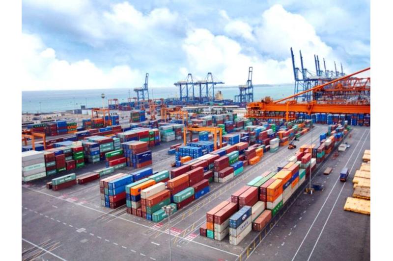 مؤشر قيمة الصادرات بالدولة يرتفع 32.38% في الربع الثالث على أساس سنوي