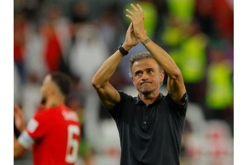 الاتحاد الإسباني يعلن الانفصال عن المدرب لويس إنريكي