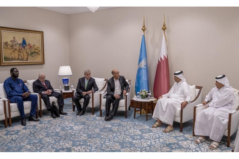 رئيس مجلس الوزراء يستقبل اللجنة رفيعة المستوى المعنية بجائزة مكافحة الفساد