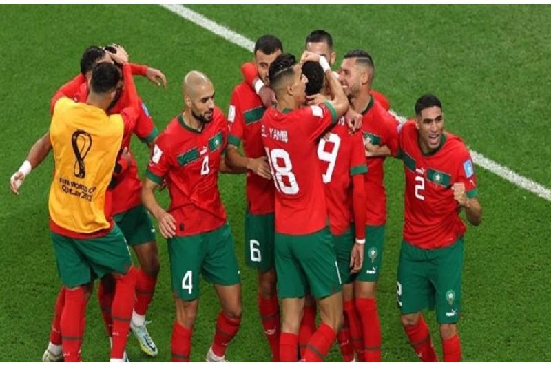 الكاف يشيد بالتأهل التاريخي للمغرب إلى نصف نهائي المونديال