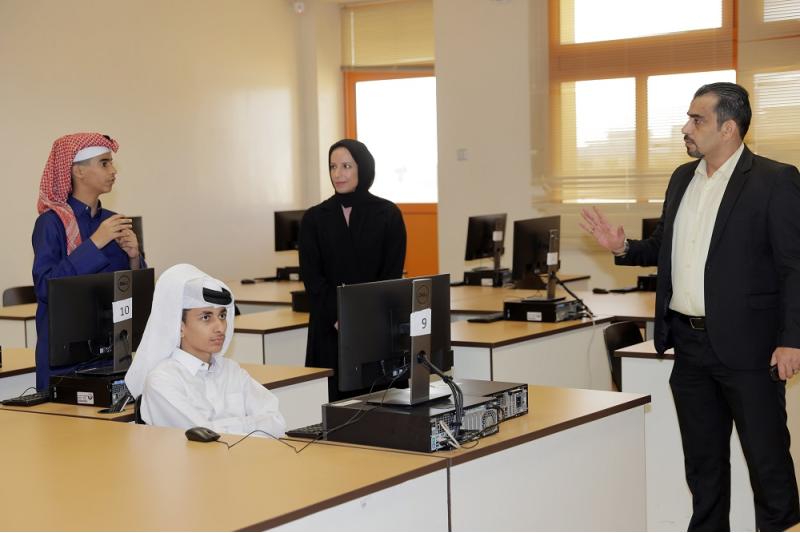 وزير التربية والتعليم تؤكد أهمية دعم الطلبة أكاديميا وتربويا واجتماعيا