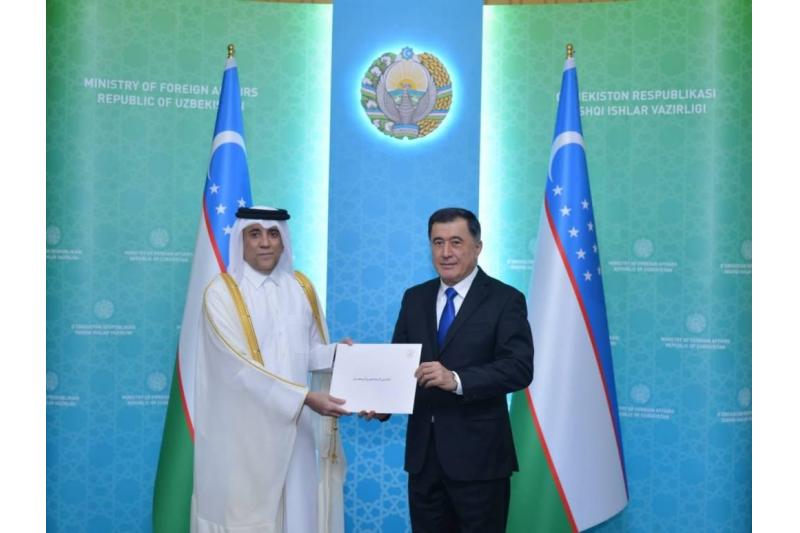 وزير الخارجية في أوزبكستان يتسلم نسخة من أوراق اعتماد سفير دولة قطر