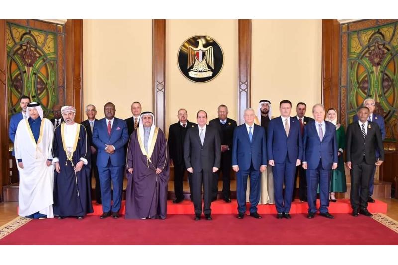 الرئيس المصري يستقبل رئيس مجلس الشورى