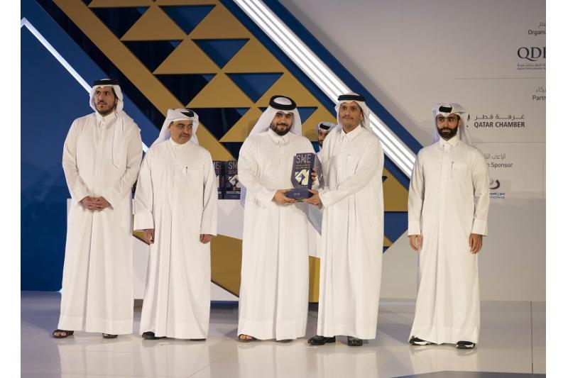 رئيس مجلس الوزراء يكرم الشركات الصغيرة والمتوسطة المتميزة لعام 2022