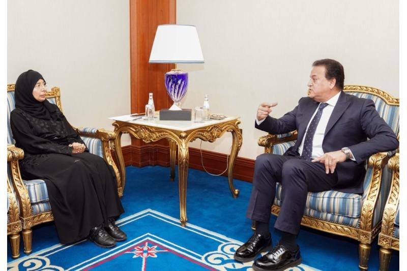 وزير الصحة تستعرض العلاقات الصحية مع نظرائها في مصر واليمن والصومال