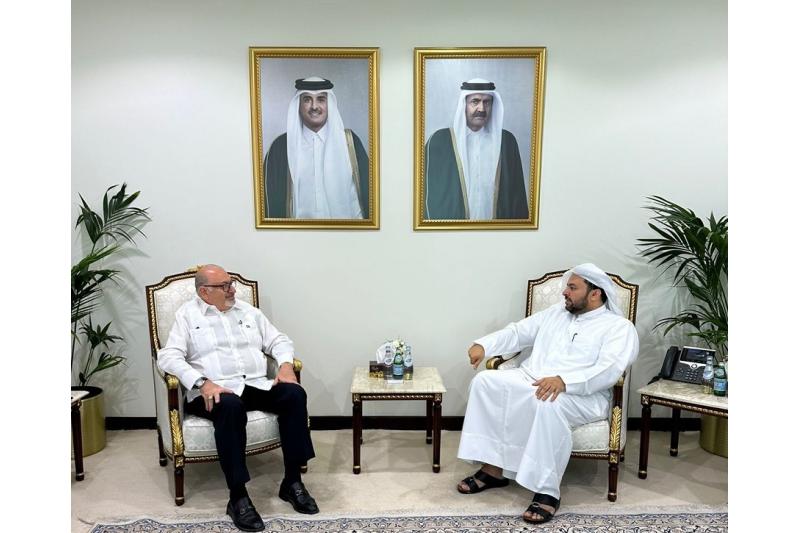 وزير الدولة بوزارة الخارجية يجتمع مع سفير جمهورية الدومينيكان