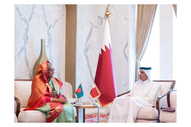 رئيس مجلس الوزراء وزير الخارجية يجتمع مع رئيسة وزراء بنغلاديش