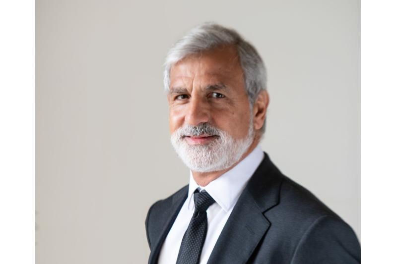 رئيس مكتب الاستثمار ببنك يو بي أس: زيادة قدرات قطر الإنتاجية من الغاز المسال تعزز استقرار الاقتصاد