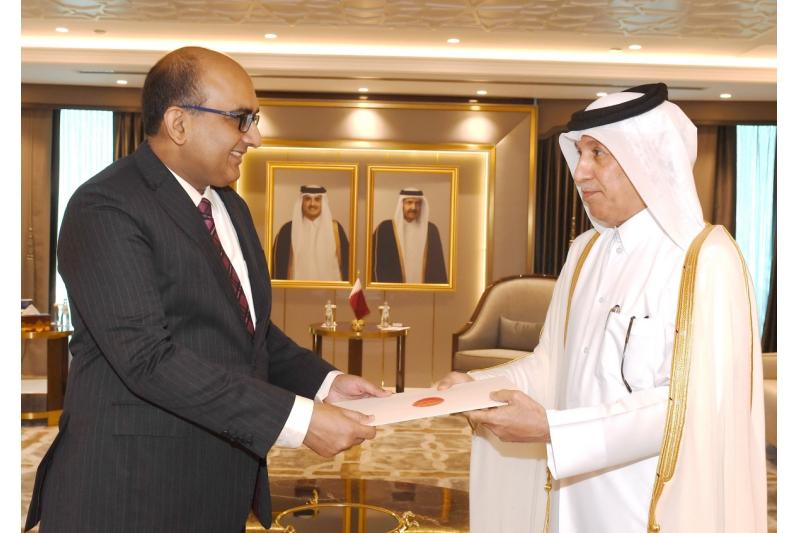 وزير الدولة للشؤون الخارجية يتسلم نسخا من أوراق اعتماد سفراء الهند وأستراليا وتركمانستان