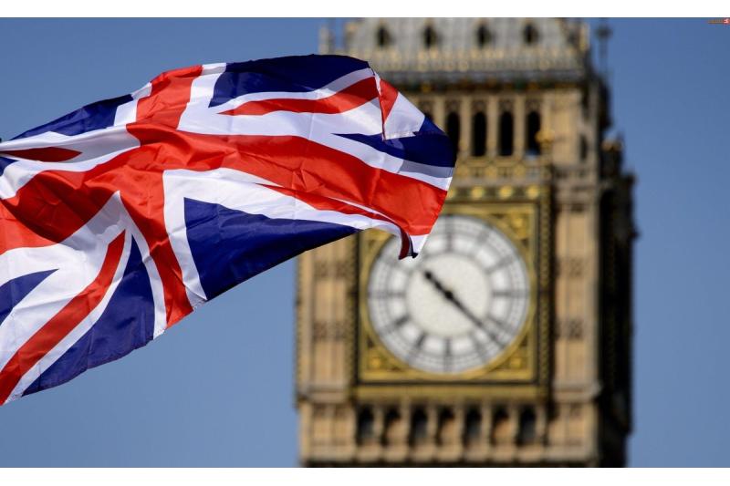 ارتفاع متوسط الأجور في بريطانيا يضغط على بنك إنجلترا لرفع معدل الفائدة الشهر المقبل