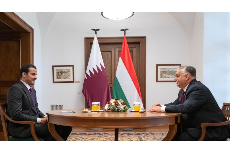 سمو الأمير ورئيس وزراء هنغاريا يعقدان جلسة مباحثات رسمية