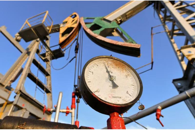 انخفاض أسعار النفط بعد تأجيل اجتماع (أوبك+)