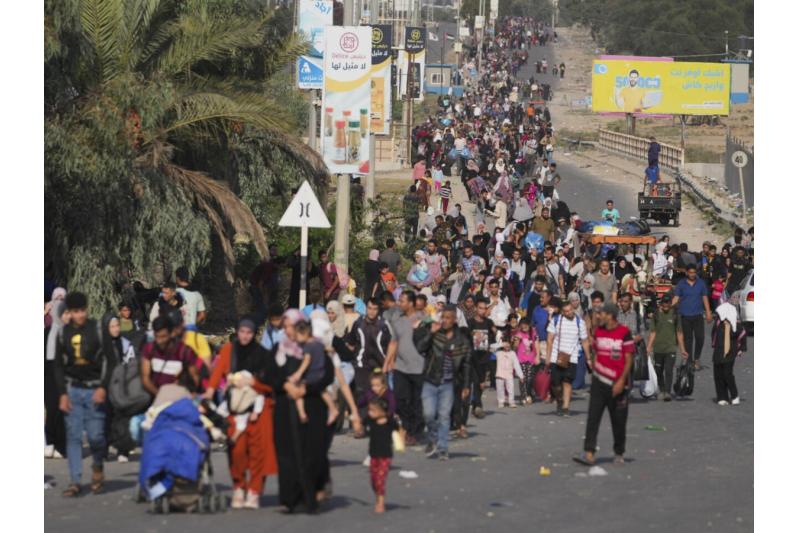 إصابة سبعة فلسطينيين على الأقل برصاص الاحتلال أثناء محاولتهم العودة إلى شمالي قطاع غزة
