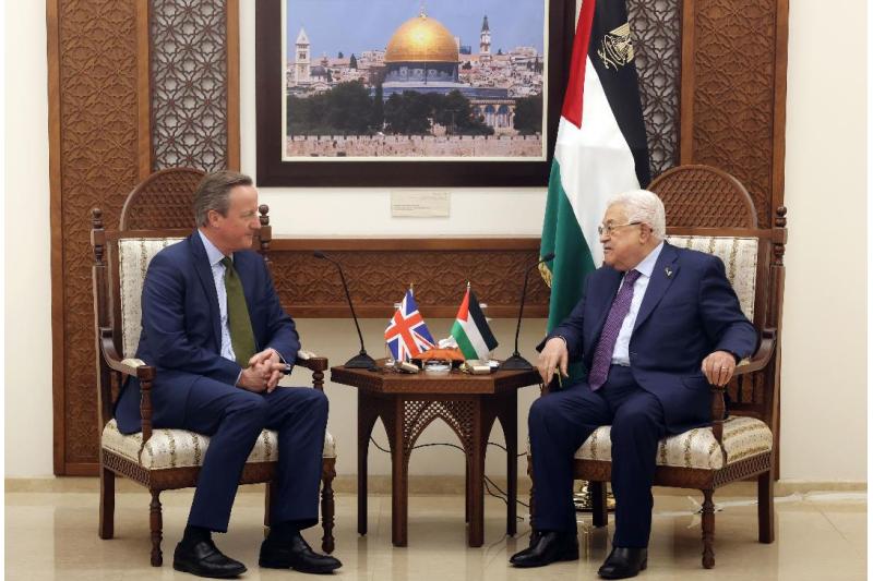 الرئيس الفلسطيني يبحث مع وزير خارجية بريطانيا آخر التطورات في الأراضي المحتلة
