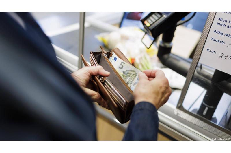 تراجع ثقة المستهلكين بألمانيا