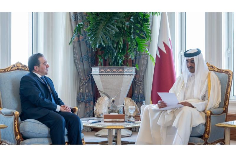 سمو الأمير يتسلم رسالة خطية من ملك إسبانيا