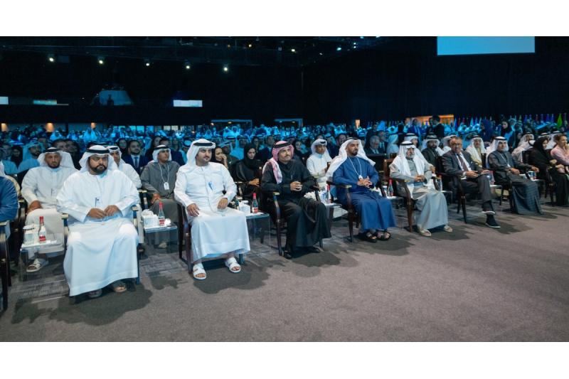 رئيس مجلس الوزراء وزير الخارجية يشارك في القمة العالمية للحكومات في دبي