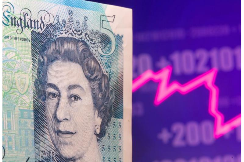 اقتصاد بريطانيا يدخل في حالة ركود في النصف الثاني من 2023