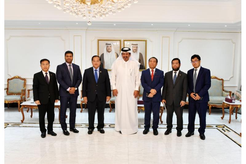 الغرفة تبحث تعزيز التعاون التجاري مع كمبوديا