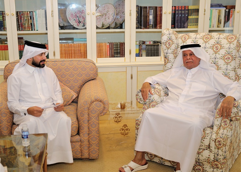 عبدالله بن حمد العطية: متحور كورونا الجديد يتلاعب بأسعار النفط ويربك الحسابات