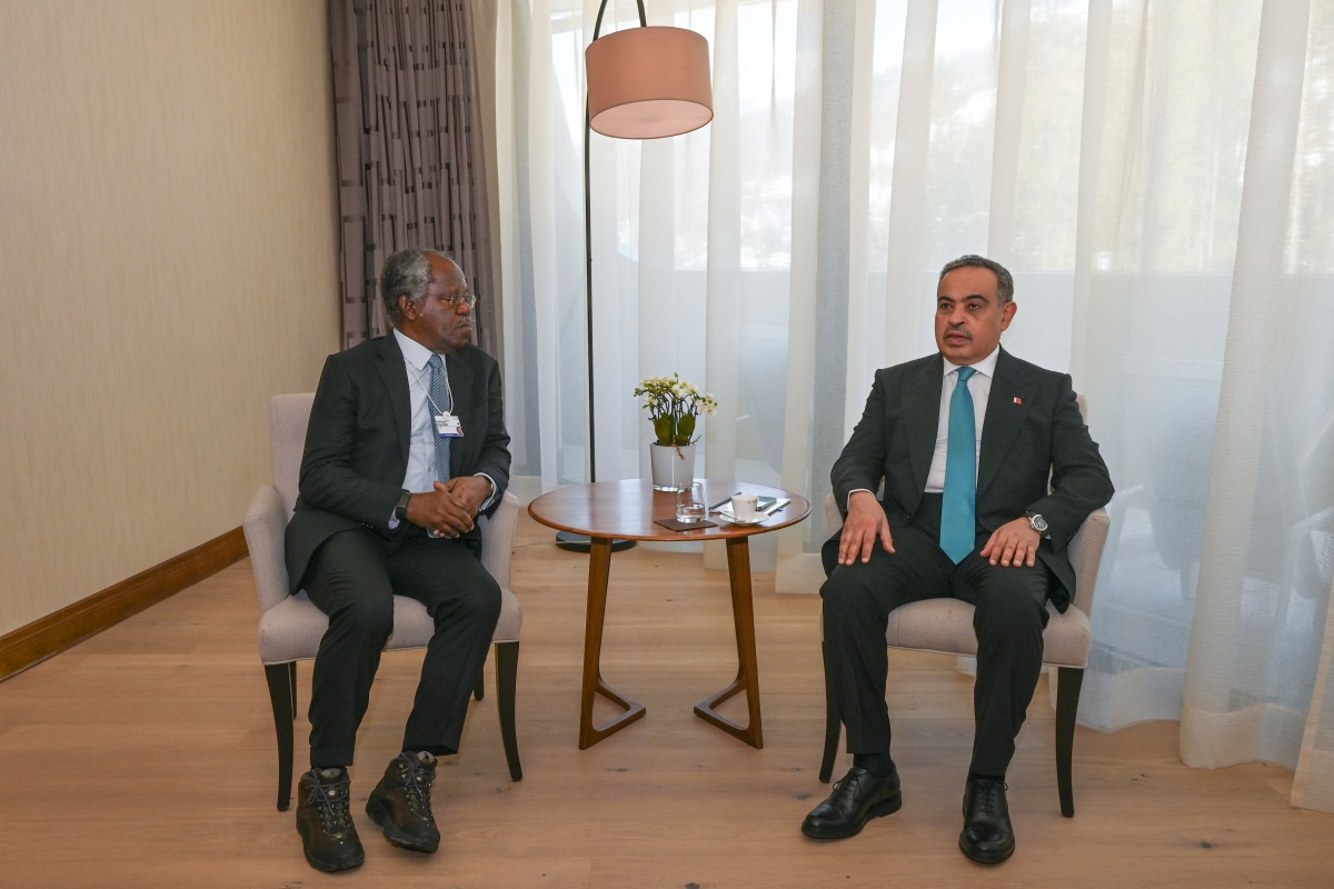 وزير المالية يجتمع مع عدد من قيادات المؤسسات المصرفية والشركات العالمية