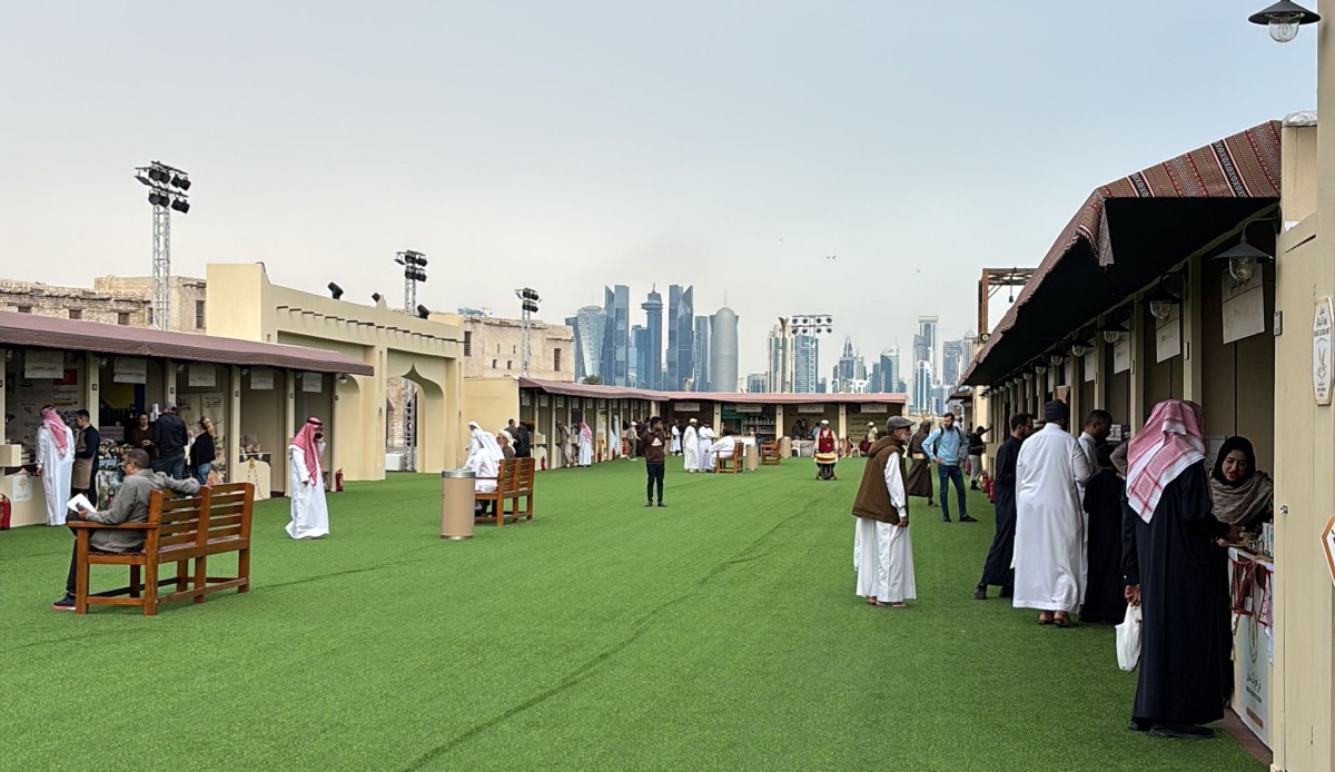 إقبال كبير على معرض سوق واقف الدولي السابع للعسل.