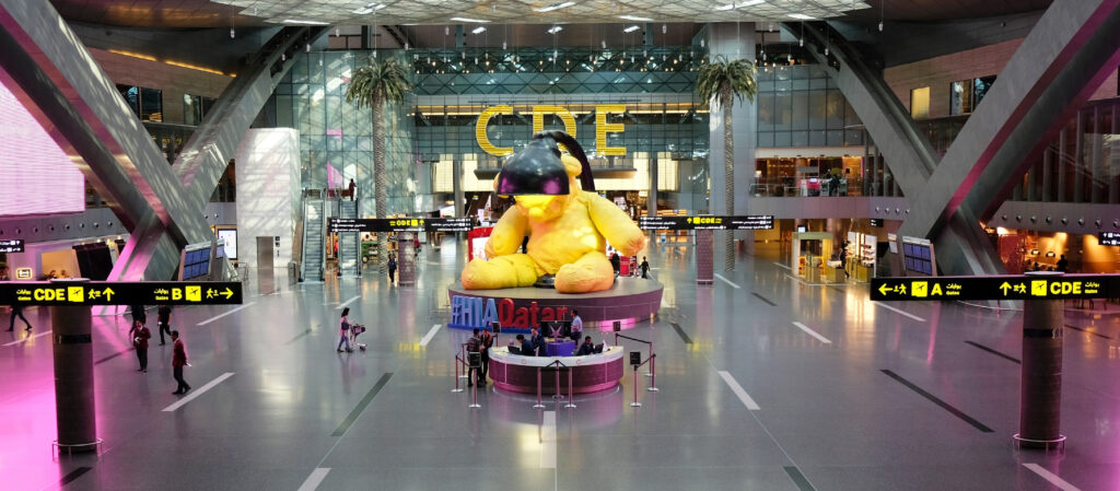 وتؤدي تداعيات الحرب إلى شل قطاع الطيران في المنطقة