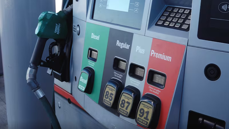 روسيا تحذر من تأثير تصاعد الصراع في الشرق الأوسط على تكلفة الطاقة عالميا