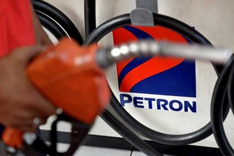 وتشتري الفلبين 2.5 مليون برميل من النفط الروسي لتعزيز احتياطيات الوقود