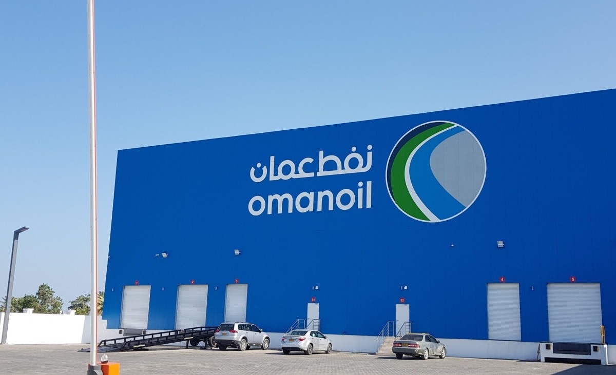 سعر النفط العماني ينخفض ​​بمقدار 2.13 دولار للبرميل