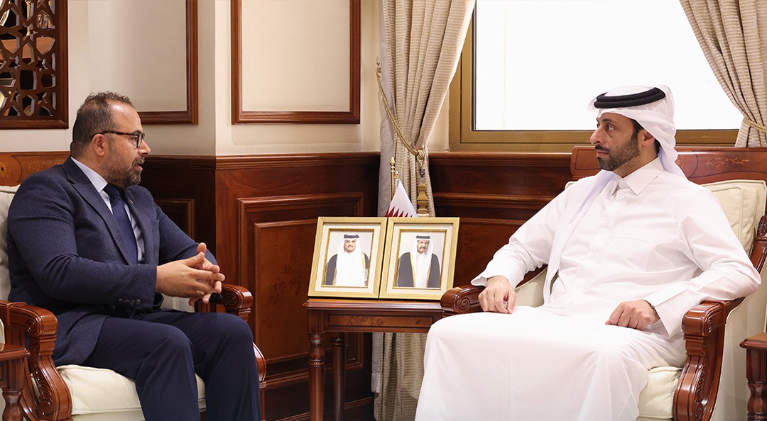 وزير البلدية يجتمع مع رئيس بعثة المنظمة الدولية للهجرة وزير البلدية يجتمع مع رئيس بعثة المنظمة الدولية للهجرة
